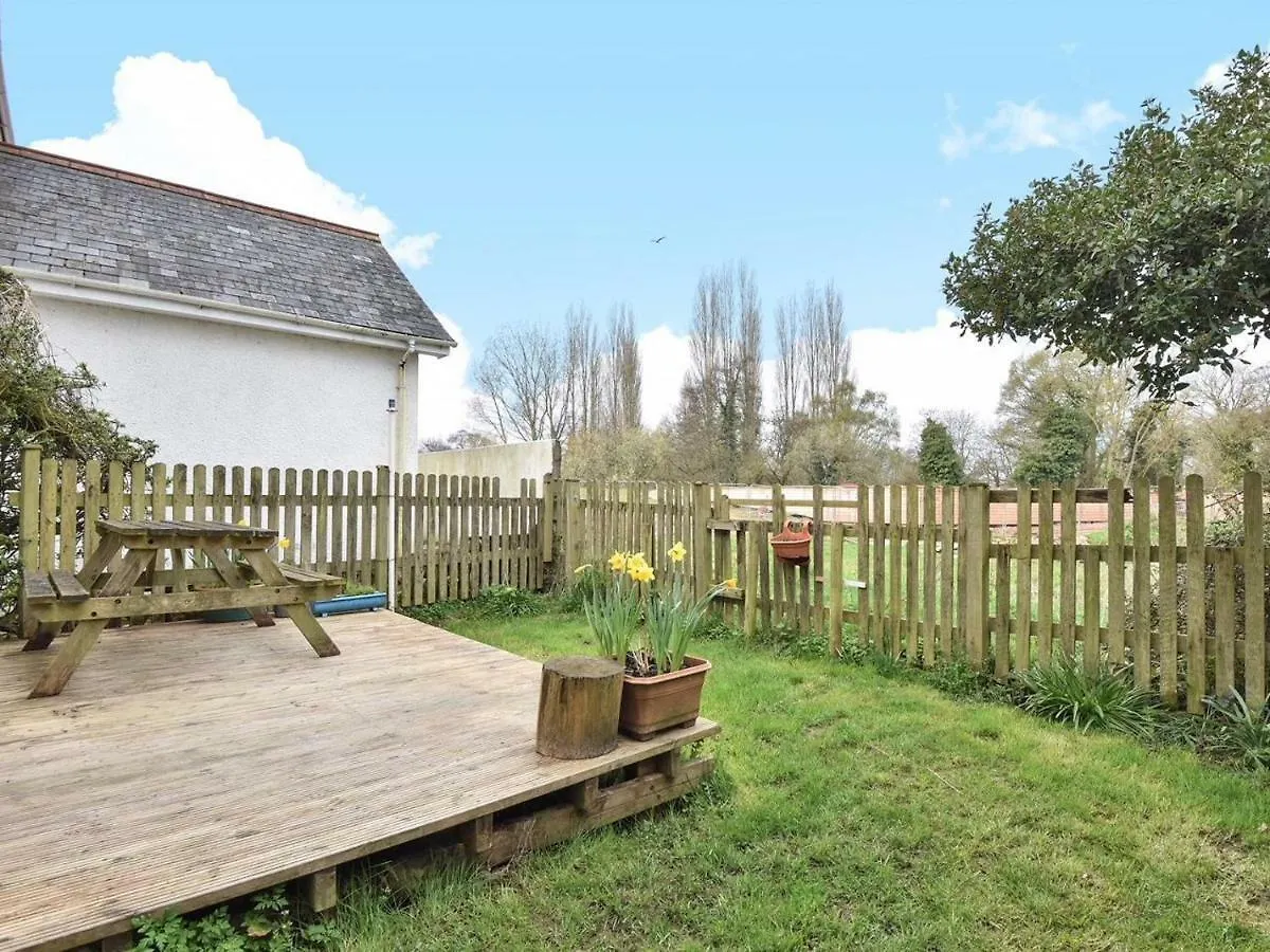 Дом отдыха 3 Mill Yard Cottages Эксетер